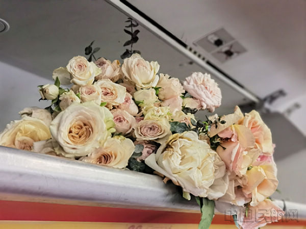 鲜花航空空运